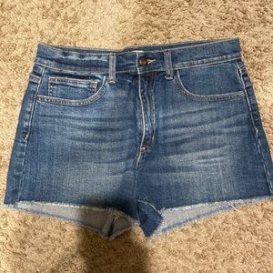 High rise denim shorts size M in great condition. Only wore a few times